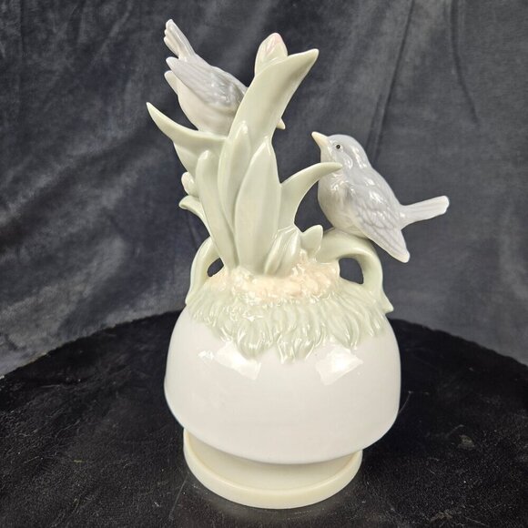 Porcelain Music Box Two Birds Perched on Greenery Green Blue Cream Vintage - Picture 6 of 15